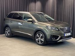 Mörkgrön Begagnad 2017 Peugeot 5008 Allure SUV | 209 500 kr (Marknadspris)