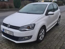 Vit Begagnad 2011 VW Polo Halvkombi | 39 000 kr (Marknadspris)
