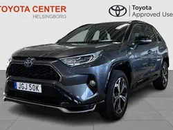 Grå Begagnad 2021 Toyota RAV4 Hybrid Style SUV | 399 900 kr (Marknadspris)