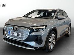 Grå (kiselgrå) Begagnad 2023 Audi Q4 e-tron Proline SUV | 399 000 kr (Marknadspris)