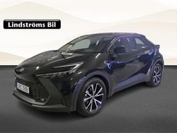 Svart Begagnad 2025 Toyota C-HR Style SUV | 379 900 kr (Marknadspris)