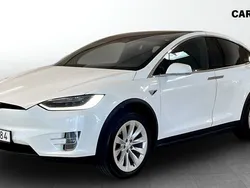 Vit (white) Begagnad 2018 Tesla Model X SUV | 359 900 kr (Marknadspris)