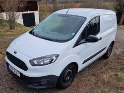 Vit Begagnad 2017 Ford Transit | 70 000 kr (Marknadspris)