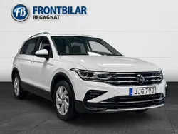 Vit Begagnad 2023 VW Tiguan SUV | 354 900 kr (Bra pris)