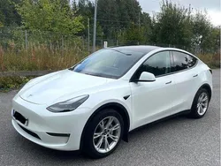 Begagnad 2024 Tesla Model Y Long Range AWD SUV | 500 000 kr