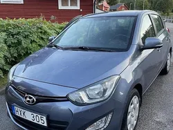 Blå Begagnad 2013 Hyundai i20 Premium Halvkombi | 99 000 kr (Lite dyr)