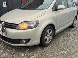 Brun Begagnad 2010 VW Golf Halvkombi | 32 000 kr (Bra pris)