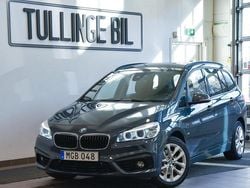 Grå Begagnad 2015 BMW 218 Gran Tourer Sport Line Minibuss | 169 900 kr (Marknadspris)