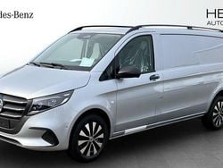 Silver Ny 2024 Mercedes Vito Minibuss | 662 375 kr (Marknadspris)