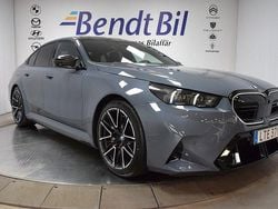 Grå Begagnad 2024 BMW M5 Comfort Edition Sedan | 1 499 500 kr