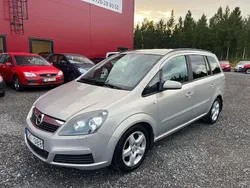 Grå Begagnad 2008 Opel Zafira Minibuss | 44 900 kr (Dyr)