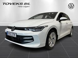 Vit (pure white) Ny 2025 VW Golf VIII Edition Kombi | 332 200 kr (Marknadspris)