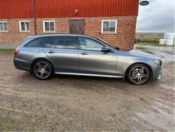 Grå Begagnad 2017 Mercedes E220 AMG line Kombi | 319 000 kr (Marknadspris)