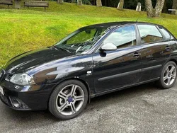 Svart Begagnad 2007 Seat Ibiza FR Halvkombi | 20 000 kr (Marknadspris)