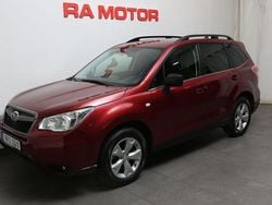Ljusröd Begagnad 2015 Subaru Forester SUV | 189 900 kr (Marknadspris)