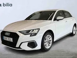 Vit Begagnad 2024 Audi A3 Sportback Halvkombi | 279 900 kr (Marknadspris)