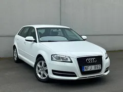 Vit Begagnad 2012 Audi A3 Sportback Attraction Halvkombi | 59 800 kr (Marknadspris)