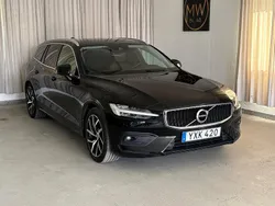 Svart Begagnad 2019 Volvo V60 Kombi | 224 900 kr (Marknadspris)