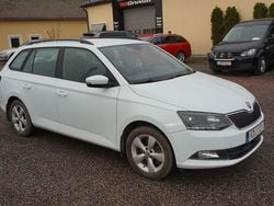 Vit Begagnad 2015 Skoda Fabia Style Kombi | 129 900 kr (Marknadspris)