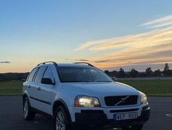 Vit Begagnad 2005 Volvo XC90 SUV | 46 000 kr (Bra pris)
