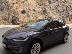 Grå Begagnad 2020 Tesla Model X Long Range SUV | 510 000 kr (Bra pris)