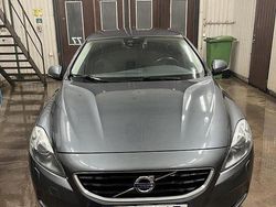 Begagnad 2013 Volvo V40 Kombi | 67 000 kr (Marknadspris)
