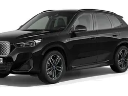 Vit (mineral white) Ny 2025 BMW iX1 Comfort Edition SUV | 594 300 kr (Lite dyr)