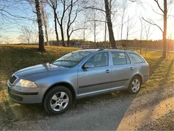 Grå Begagnad 2007 Skoda Octavia Kombi | 15 900 kr (Bra pris)