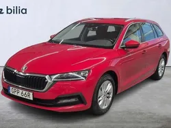 Röd Begagnad 2021 Skoda Octavia Kombi | 235 000 kr (Marknadspris)