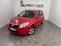 Röd Begagnad 2009 Dacia Sandero Halvkombi | 24 999 kr