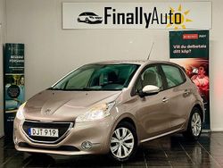 Ljusgrå Begagnad 2014 Peugeot 208 Halvkombi | 79 900 kr (Lite dyr)