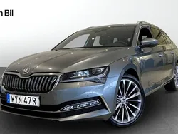 Grå Begagnad 2023 Skoda Superb LAURIN & KLEMENT Kombi | 406 900 kr (Lite dyr)