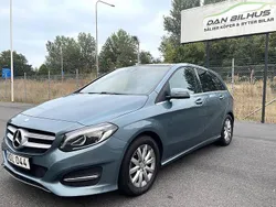 Ljusblå Begagnad 2015 Mercedes B220 Style Minibuss | 119 900 kr