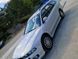 Grå Begagnad 2001 Mitsubishi Galant Kombi | 26 000 kr