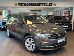 Grå Begagnad 2021 VW Tiguan SUV | 269 900 kr (Marknadspris)