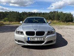 Grå Begagnad 2009 BMW 320 Comfort Edition Sedan | 67 900 kr (Bra pris)