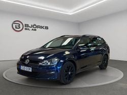 Blå Begagnad 2016 VW Golf VII Kombi | 94 500 kr (Marknadspris)