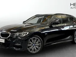 Svart (black) Begagnad 2022 BMW 330e M Sport Kombi | 348 700 kr (Marknadspris)
