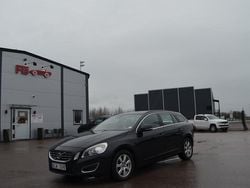 Svart Begagnad 2013 Volvo V60 Momentum Kombi | 83 900 kr (Bra pris)