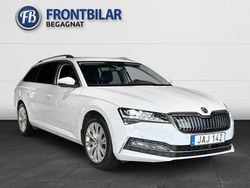 Vit Begagnad 2023 Skoda Superb Kombi | 304 900 kr (Superpris)