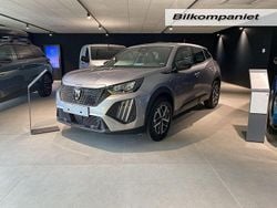 Grå Ny 2025 Peugeot 2008 Style SUV | 279 900 kr (Marknadspris)