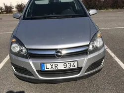 Grå Begagnad 2007 Opel Astra Kombi | 19 000 kr (Marknadspris)