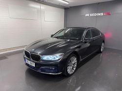 Grå Begagnad 2016 BMW 730L Executive Sedan | 429 900 kr