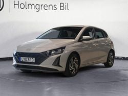 Grå Ny 2024 Hyundai i20 Halvkombi | 214 800 kr (Marknadspris)