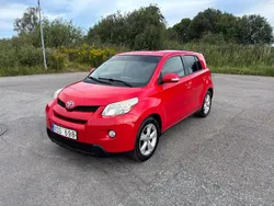 Röd Begagnad 2009 Toyota Urban Cruiser SUV | 37 900 kr (Marknadspris)