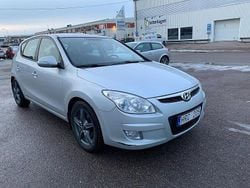 Silver Begagnad 2008 Hyundai i30 Halvkombi | 41 900 kr (Lite dyr)