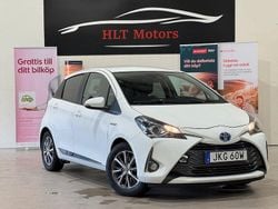 Vit Begagnad 2019 Toyota Yaris Hybrid Halvkombi | 124 900 kr (Bra pris)