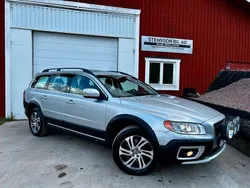 Ljusgrå Begagnad 2012 Volvo XC70 Momentum SUV | 99 500 kr (Marknadspris)