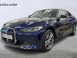 Blå (tanzanite blue) Begagnad 2022 BMW i4 Sedan | 369 900 kr (Marknadspris)