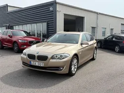 Ljusbrun (brun) Begagnad 2011 BMW 520 Kombi | 79 900 kr (Marknadspris)